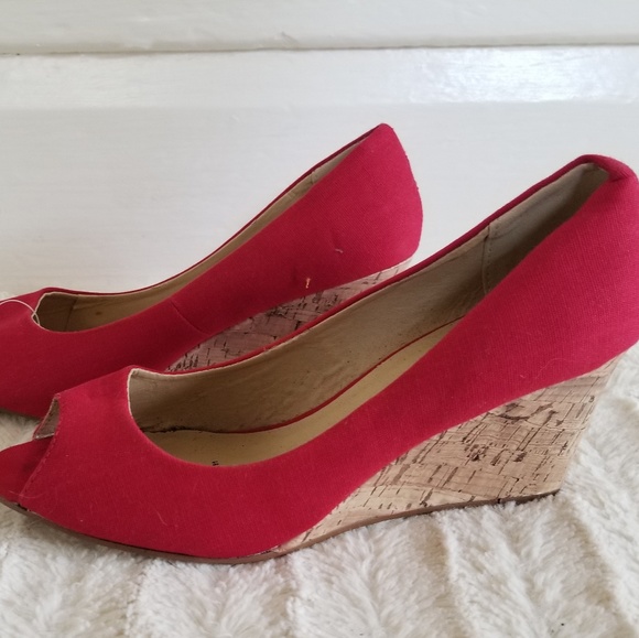 New Red Peep Toe Wedge Heels - Picture 2 of 5